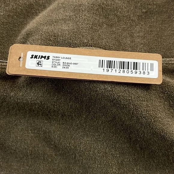 Skims - Terry Lounge - SEAMLESS SHORT SHORT in color Oxide - Picture 6 of 7